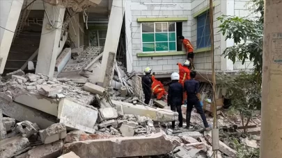 Myanmar'daki depremlerde can kaybı 3 bin 354'e yükseldi