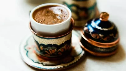 Buzlu Türk kahvesi: Geleneksel lezzetin soğuk hali