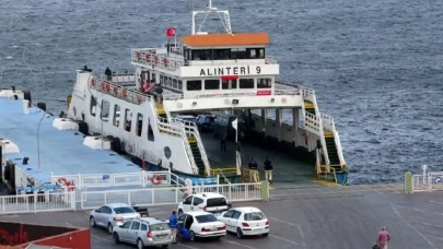 Gökçeada ve Bozcaada feribot seferleri iptal edildi