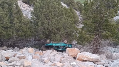 Konya'da otomobil şarampole uçtu: 5 yaralı