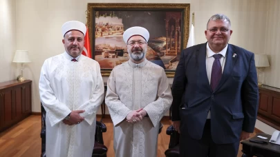 Diyanet İşleri Başkanı Erbaş, KKTC Din İşleri Başkanı Moral'ı kabul etti