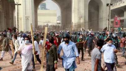 Hindistan Müslümanları "Vakıf Yasası" değişikliklerini protesto ediyor