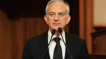 İBB AK Parti Grup Başkanvekili Okul'un babasının cenazesi toprağa verildi