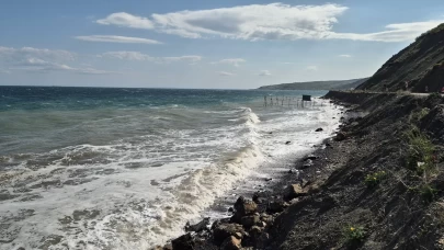 Poyraz, Marmara Denizi'nde deniz ulaşımını aksattı!