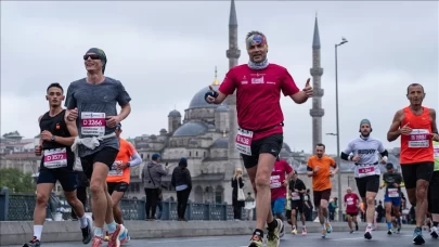 İstanbul Yarı Maratonu'nun 20'ncisi başladı