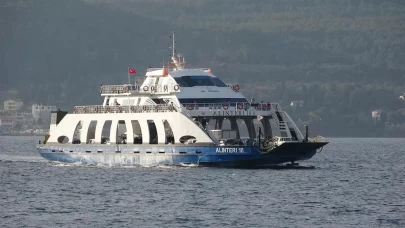 Kuzey Ege'de deniz ulaşımına fırtına engeli