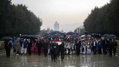Dünya çocuklarından Anıtkabir ve TRT'ye ziyaret