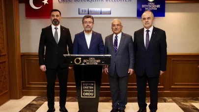 Tarım ve Orman Bakanı Yumaklı, Ordu Büyükşehir Belediyesini ziyaret etti