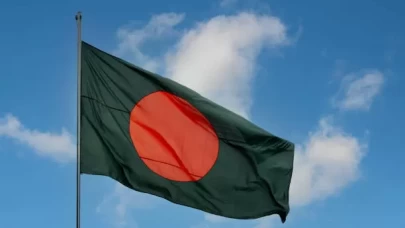Bangladeş'ten ABD'ye tarifeleri üç ay ertelemesi için çağrı