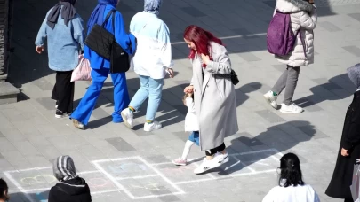 60 yaşında çocukluğuna döndü: 6 yaşında gibi hissettim