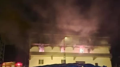 Siirt'te terlik fabrikasındaki yangın söndürüldü