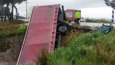 Yaşlı adam dolmuş beklerken can verdi!