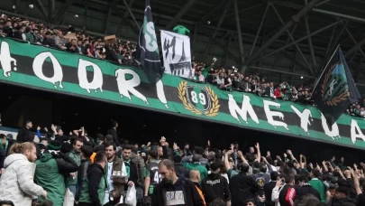 Kocaelispor'da şampiyonluk öncesi tribün krizi