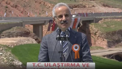 Abdulkadir Uraloğlu, Siirt-Kurtalan ve Havaalanı Bağlantı Yolu'nun açılışını yaptı