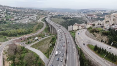 TEM otoyolunda trafik durma noktasına geldi