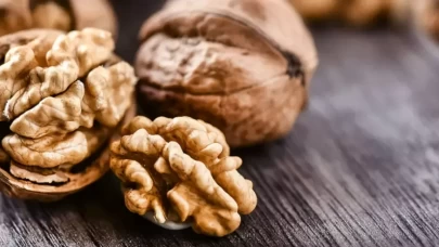 Ceviz Günde Ne Kadar Tüketilmeli ve Faydaları Nelerdir?