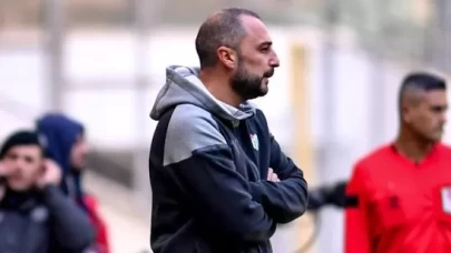 Bursaspor, Adem Çağlayan ile seriye bağladı