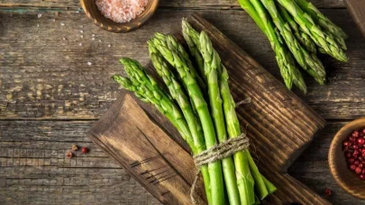 Kuşkonmazın bağırsak sağlığından gözlerinizin ışıltısına faydaları