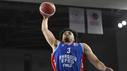 Anadolu Efes, EuroLeague'de Kızılyıldız’a konuk oluyor