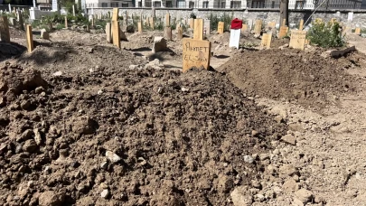 Konya'da yangında hayatını kaybeden çocuklara veda