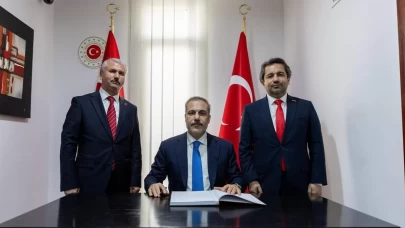 Bakan Fidan Cezayir'de: Oran Başkonsolosluğu'nun resmi açılışını yaptı