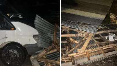 Hakkari ve ilçelerinde okullar bir gün tatil edildi