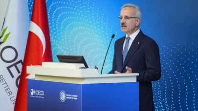Abdulkadir Uraloğlu: Ulaştırma koridorları, ekonomik kalkınmanın omurgasıdır