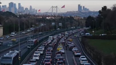 İstanbul’da haftanın ilk iş günü trafik yoğunluğu: Yoğunluk oranı yüzde 65’e ulaştı