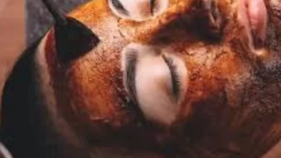 Evde hurma maskesi ile cildinizi yenileyin! İşte 3 kolay tarif