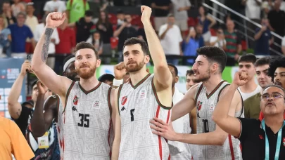 Karşıyaka zorlu sezonda kümede kaldı