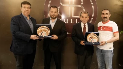 Ertuğrul Doğan ve Dursun Özbek final öncesi buluştu