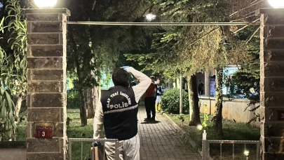 Apartman dairesinde çıkan yangında 1 kişi hayatını kaybetti