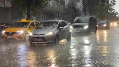 Ankara için gök gürültülü sağanak bekleniyor