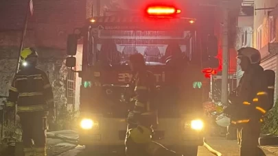 Balıkesir’de 3 katlı binada yangın çıktı