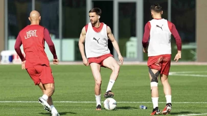 Lider Galatasaray, Trabzonspor maçına hazırlanıyor