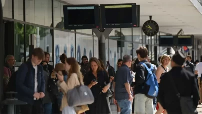 Elektrik kesintisi bu kez Fransa'da! Kundaklama şüphesi başı çekiyor