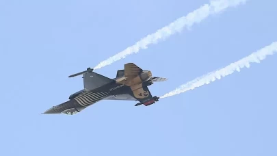 SOLOTÜRK Malatya'da gösteri uçuşu yaptı