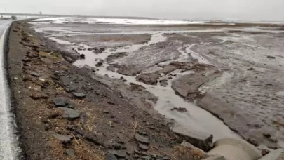 Kars'ta sağanak ve dolu taşkına yol açtı