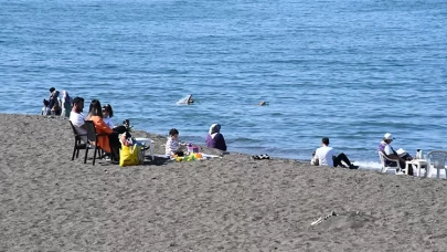 Düzce'de vatandaşlar sahillere akın etti