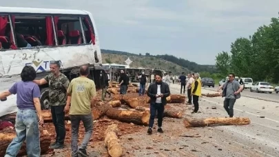 Çanakkale'de katliam gibi kaza: 6 kişi hayatını kaybetti! Çok sayıda yaralı var