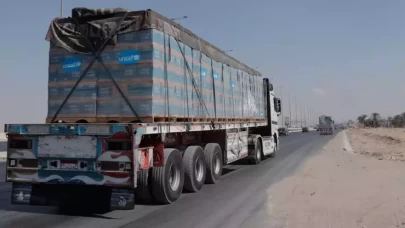 Yardım tırları 81 gün sonra Gazze'ye girdi