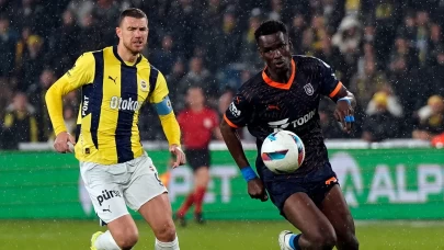 Başakşehir-Fenerbahçe maçında ilk 11'ler belli oldu