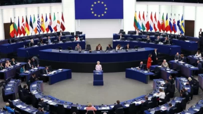 AP, "yolsuzluk"la mücadele için lobicileri merceğe aldı