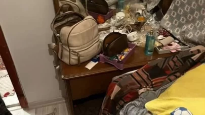 Kapının önünde oturan ev sahibine rağmen eşyalar çalındı