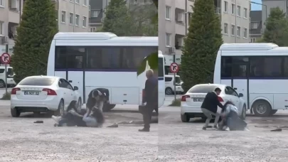 Bursa’da iki genç kızın kavgası kamerada