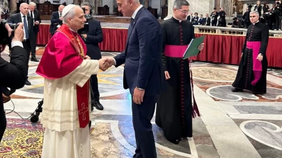 Vatikan'da Papa 14. Leo için göreve başlama töreni düzenlendi