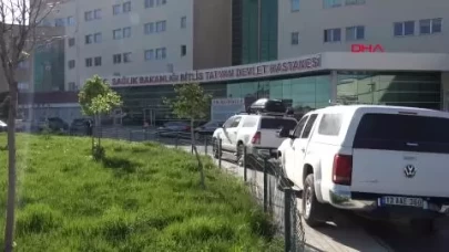 Bitlis'te polis aracı takla attı