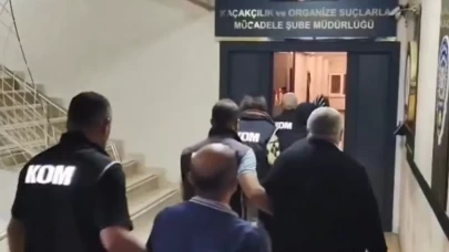 Hac ve umreye gitmek isteyenleri 60 milyon lira dolandırmışlar