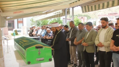 Sivas'ta rahatsızlanan ilkokul öğrencisi hayatını kaybetti