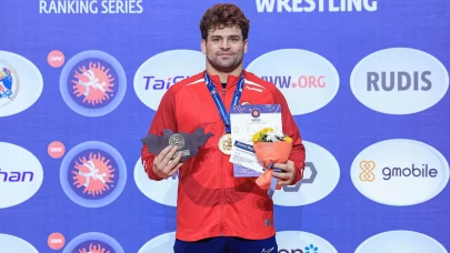 Osman Göçen'den Moğolistan'da altın madalya